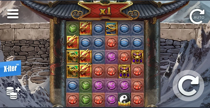 Base game: layout, bet controls and balance display.
